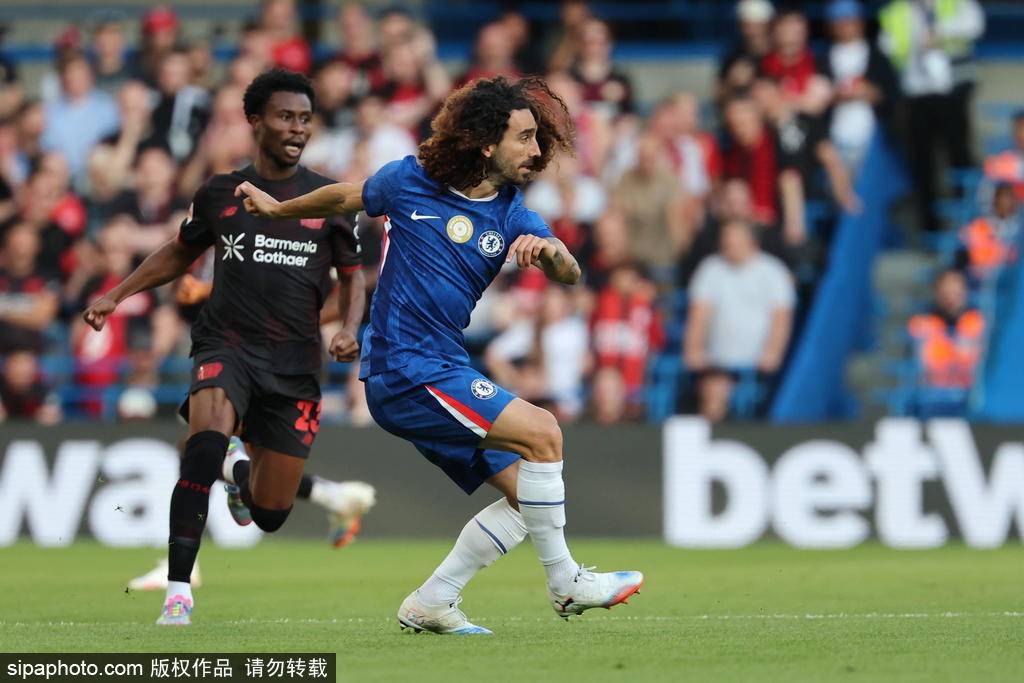 国家媒体盛赞“机器”库库雷利亚，切尔西后卫在西班牙大胜土耳其中闪耀全场